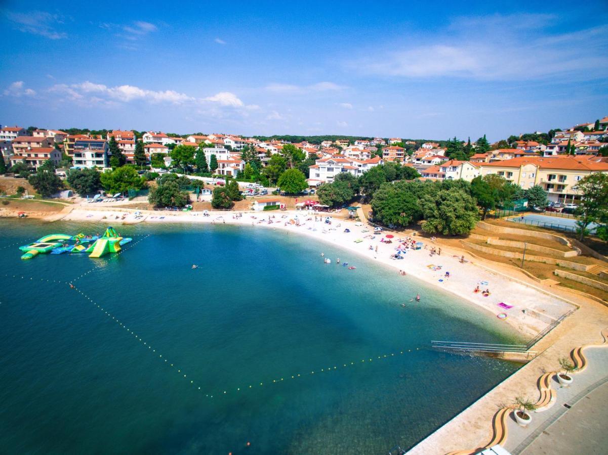 Holiday Apartment 50M From The Beach Пєщана-Увала Екстер'єр фото