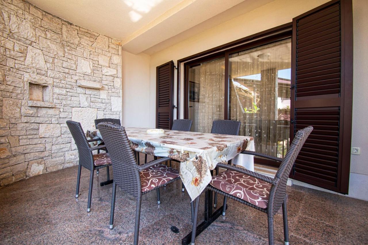 Holiday Apartment 50M From The Beach Пєщана-Увала Екстер'єр фото